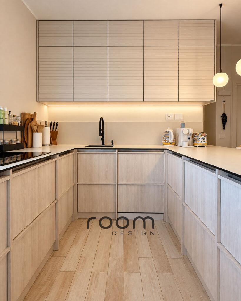 Realizácia kuchyne a obývačky prímorského apartmánu